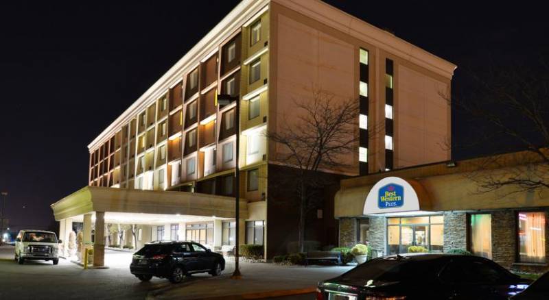 Best Western Plus Toronto Airport Hotel