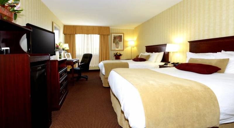 Best Western Plus Toronto Airport Hotel