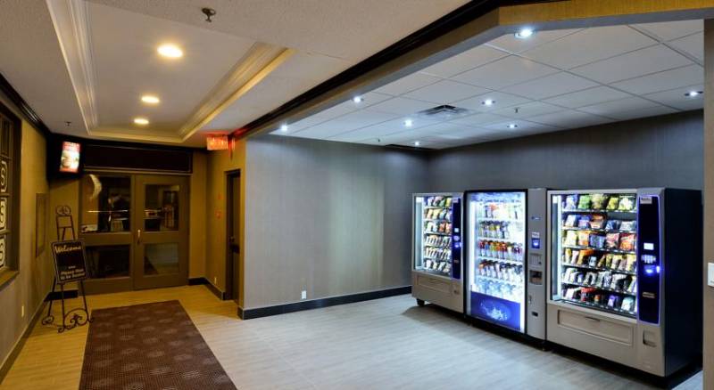 Best Western Plus Toronto Airport Hotel