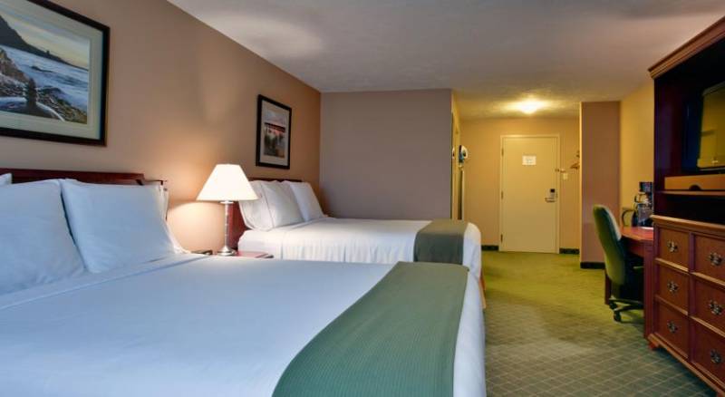 Holiday Inn Express Hotel & Suites Moncton