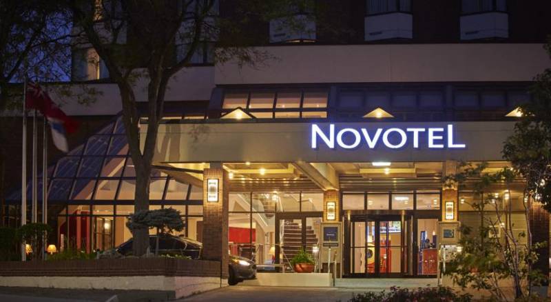 Novotel Toronto Mississauga Centre