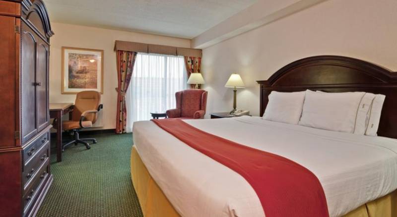 Quality Inn & Suites Toronto West 401-Dixie