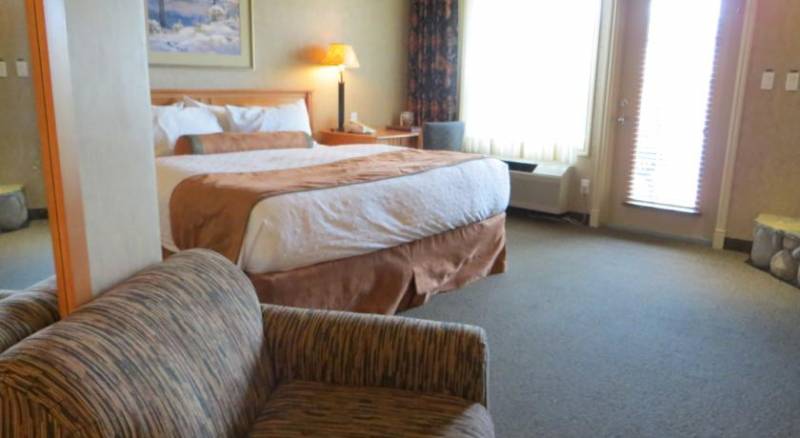 Ramada Inn & Suites Penticton