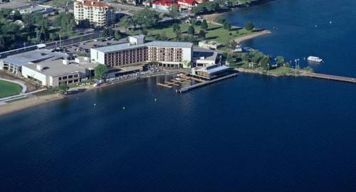 Penticton Lakeside Resort