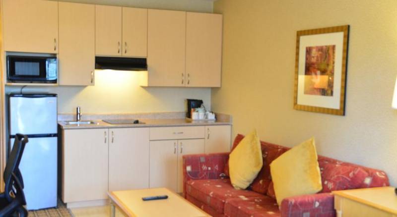 Accent Inns Vancouver Airport