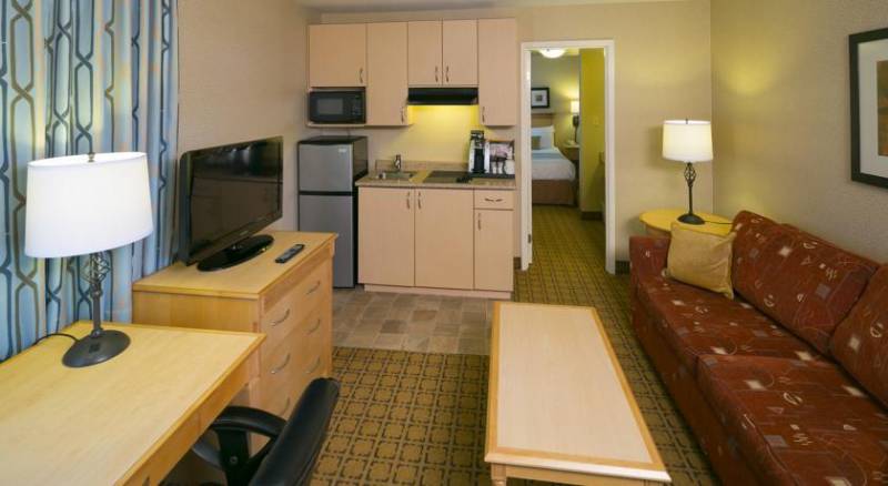 Accent Inns Vancouver Airport