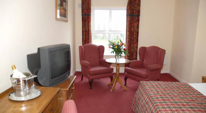 Shannon Court Hotel