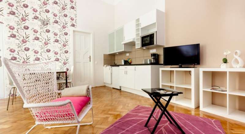 Budapestay Apartments