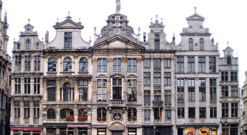 Grand Place Apartments