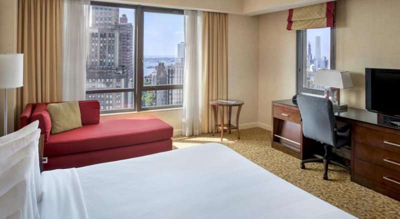 New York Marriott at the Brooklyn Bridge