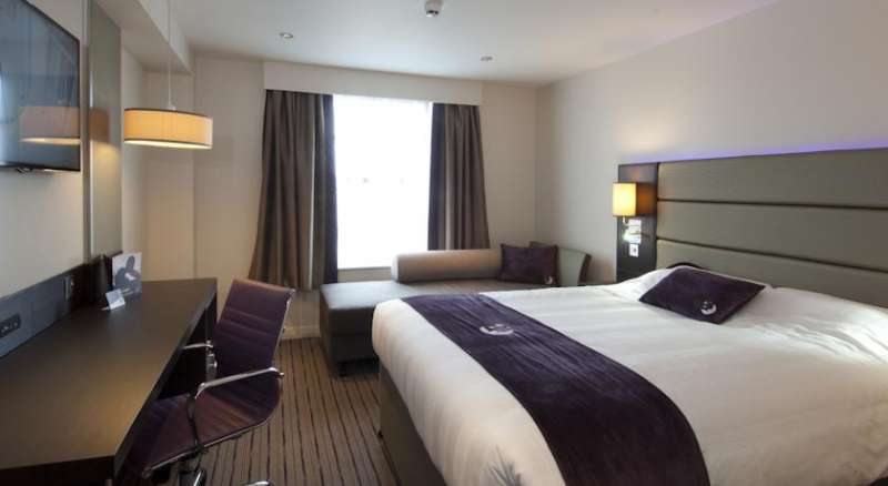 Premier Inn Birmingham Broad Street (Brindley Place)