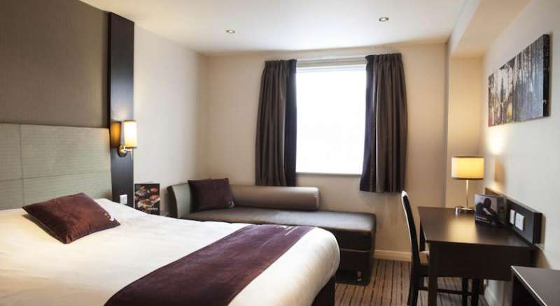 Premier Inn Birmingham Broad Street (Brindley Place)