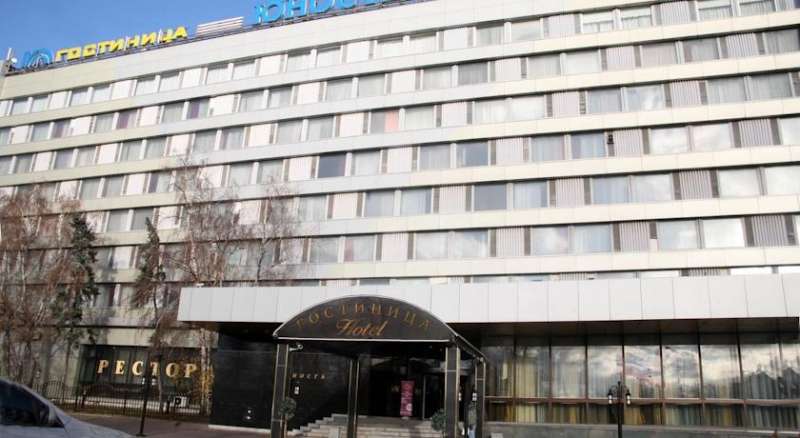 Yunost Hotel