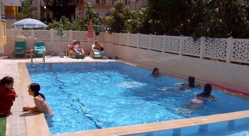 Bayram Apart Hotel