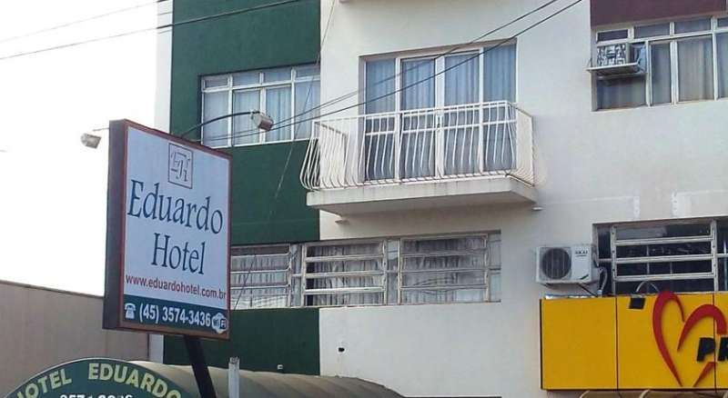 Eduardo Hotel