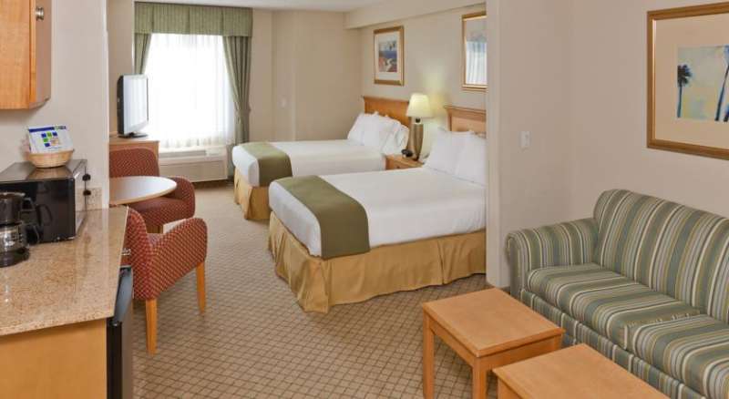 HOLIDAY INN EXPRESS AND SUITES NEAREST UNIVERSAL ORLANDO