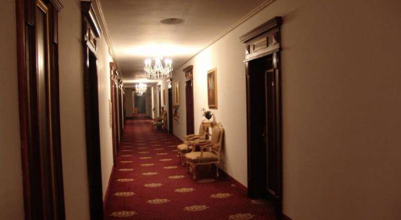 Hotel Imparatul Romanilor