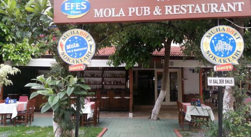 Mola Hotel