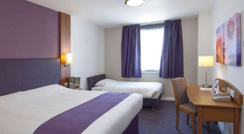 Premier Inn Edinburgh Central