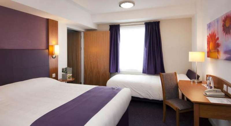 Premier Inn Edinburgh Central