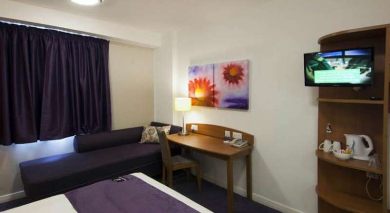 Premier Inn Edinburgh Central