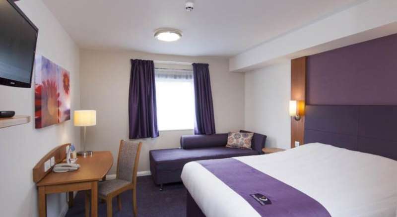 Premier Inn Edinburgh Central