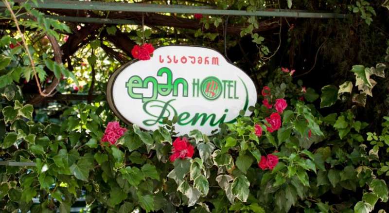 Demi Hotel