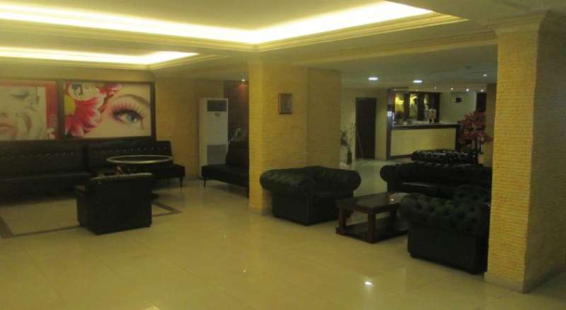 Grand Suites Hotel