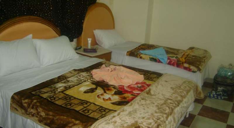 Isis Hostel 2