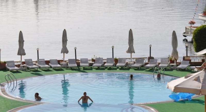 Lotus Luxor Hotel