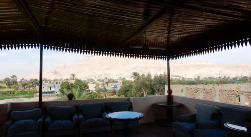 New Memnon Hotel