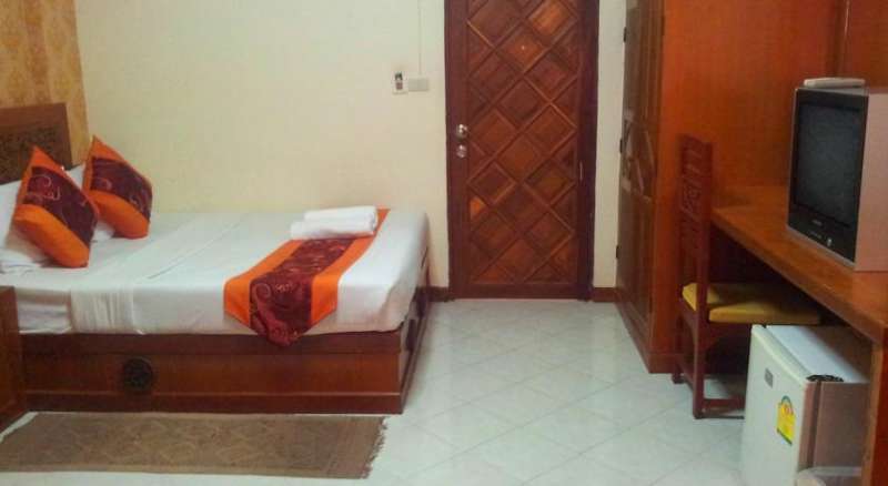 Thana Hotel & Guest House