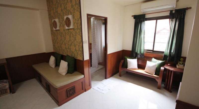 Thana Hotel & Guest House